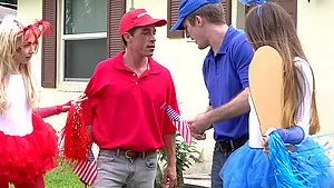 Messy double facial ending for Sia Lust and Mackenzie Mace