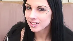 1 old goth amateur sucks cock in this vid