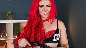 UK alt girl Amber with small tits is horny