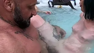 German Amateur teen public threesome ffm in pool