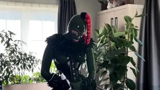 Large amateur cam woman uses two of her toys to masturbate