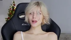 Amateur Blonde Teen Plays Solo with Toy Webcam Porn