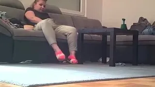 Caught my mom masturbating in clothes