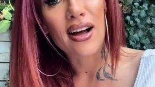 Amateur redhead Eurobabe Linda Sweet fucked in public