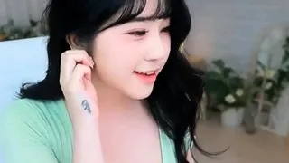 Japanese teen ai aito jerks off a cock