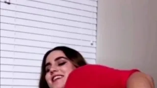 Brunette Solo Webcam Masturbation