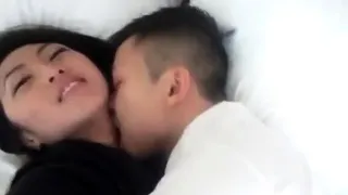 NC gao Hmoob loves to get wet pussy fingered
