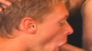 Amateur str8 19yo twinks in 1st gay BJ