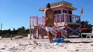 Amateur hottie fucked outdoor in public