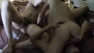 Amateur homemade hardcore threesome with cumshot