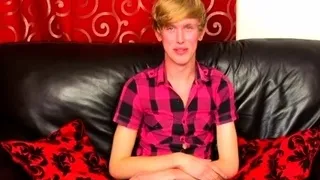 Cute emo gay teen porn 18 year old Austin Ellis is a yummy g