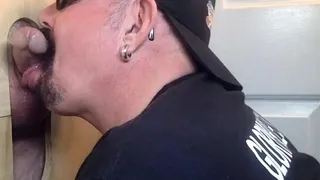 Mature DILF sucking gloryhole pecker