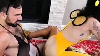 Greedy babe deepthroating in bisex trio