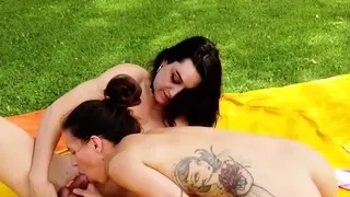 TRANSEROTICA TS Bambi Bliss Fucks Adorable Babe Ciren Verde