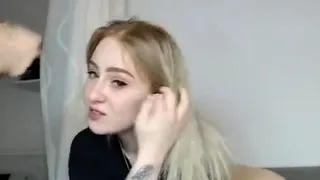 Homemade amateur blonde teen blowjob and cumshot