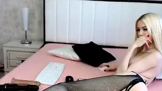 Blonde tight pussy babe solo toy fun in glamour masturbation