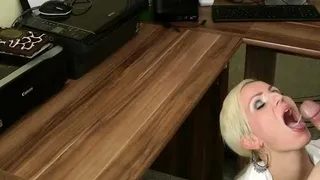 Amateur MILF blowjob cumshot