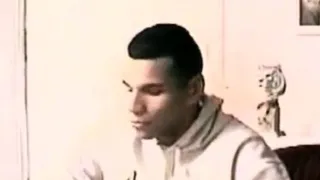 Muscular straight amateur sucked off by DILF