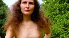 Amateur french chubby mature masturbate at the public beach