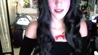 Toying And Fisting Her Pussy Solo