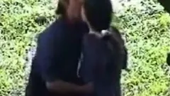 asyali turbanli parkta