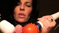 Sensuous Brunette Milf Knows How To Bri