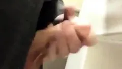 Str8 daddy cum in public toilet
