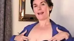 Mature hairy pussy 1