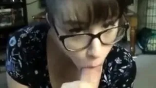 Pov teen amateur enjoys hard fuck and cumshot facial