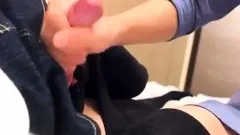 Amateur Asian CD gets a stroke job