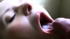 18 YO Teen Amateur Blowjob Cum in Mouth