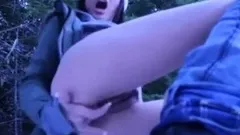 Babe Fingering Her Hot Pussy Out In The Snow