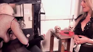 Busty vampire goddes teaches Kate about bloody fetish