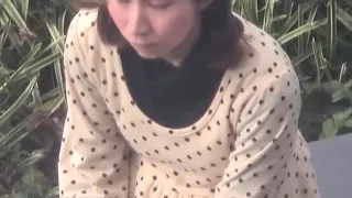 Unsuspecting teen pissing