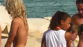 Voyeur Amateur Topless Beach Video