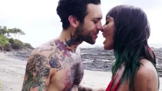 Inked emo gets cum soaked