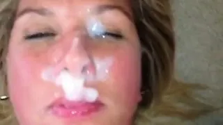 Sexy blonde MILF Heidi enjoys a facial cumshot