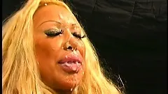 Stacked mature blonde reveals her great oral skills and enjoys a deep pounding