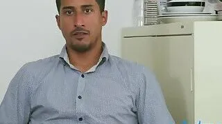 BOTTOM gets fucked with a toy while hi sucks LARGE COCK