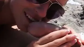 Beach blowjob and cum - Watch part 2 on HOTWEBCAMTEENS .ORG