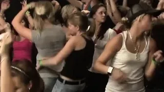 Desirable bimbos pleasure boners in the club