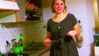Retro Italian Housewife Kitchen Blowjob
