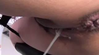 Asian babes caught peeing