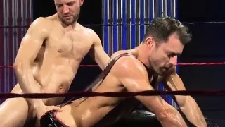 Muscle jock oral sex with cumshot