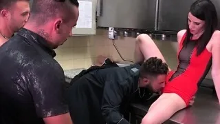 Hot pornstar squirt and cumshot