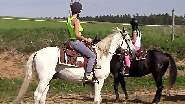 Lesbian girls love a good foursome in nature