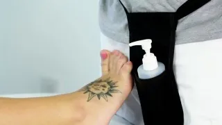 Babe gets feet cumshot