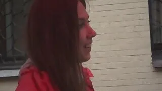 Gorgeous casting newbie blows her agent