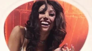 Smoking femdom pissing in pantyhose