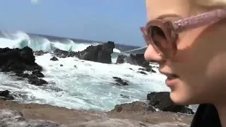 Elsa Jean spreads her pussy to drain out the creampie